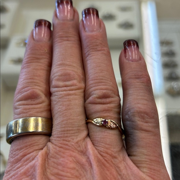 409258 10k BHG with pink sapphire - Picture 2 of 4